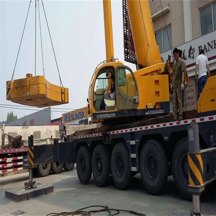 新宁当地吊车出租|机器吊装|75吨|工厂搬迁服务